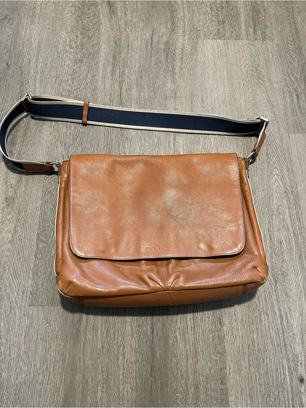 Coach Brown Leather Messenger Bag with Navy-Trim Strap Have Some Rubs Unisex